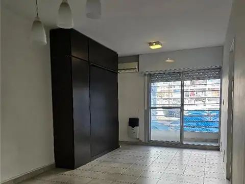 PI Y MARGALL 400, Piso 1