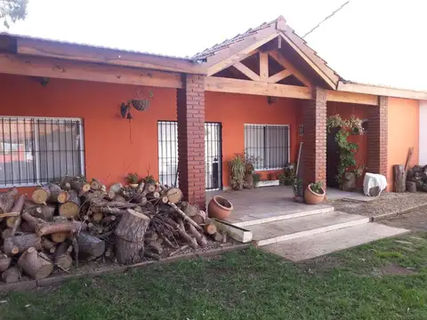 Casa en Venta con 1 cochera