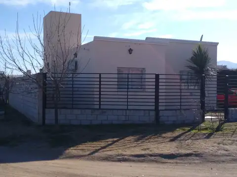 Avenida Fuerza Aerea Argentina 100