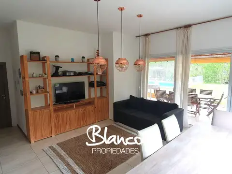 Casa en Alquiler en El Canton, USD 1.600