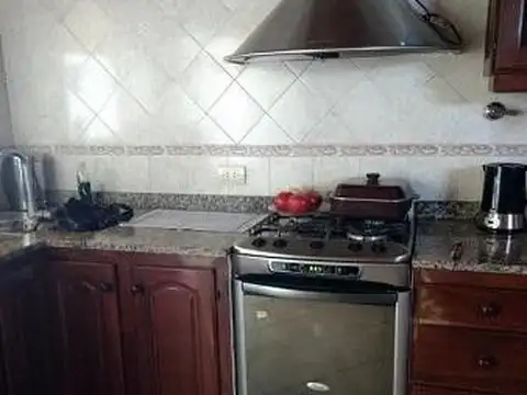 Fermin Gamboa, Pilar . 100