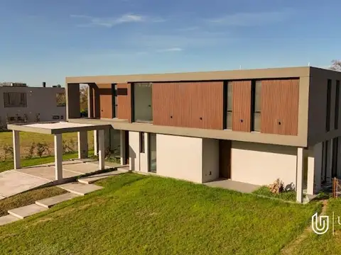 Casa en venta con renta Pilará - La Diligencia - URDAPILLETA PROPIEDADES