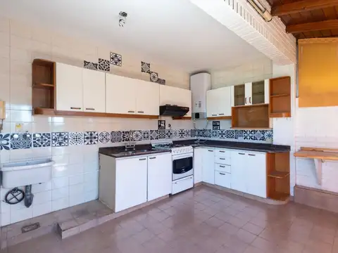 Avenida Álvarez Jonte 6100