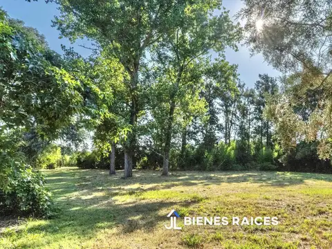 Terreno en Venta 83  mts Fondo