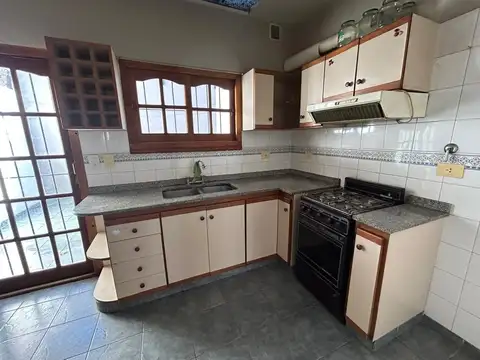 Casa en Alquiler de 3 dormitorios