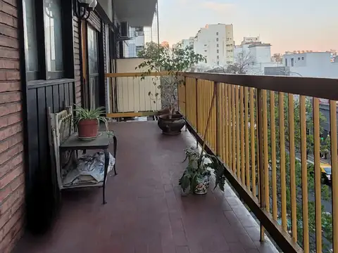 Departamento 4 ambientes con 2 baños