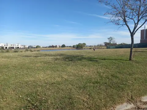 Terreno en Venta de 846,0 m2