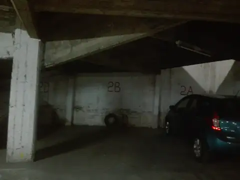 Cochera en Venta Cubierta
