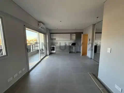 ALQUILER MONOAMBIENTE  DIVISIBLE  A ESTRENAR  CON BALCON AL FRENTE  EN VILLA DEL PARQUE