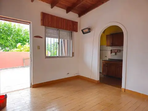Depto Tipo Casa en Alquiler de 2 ambientes