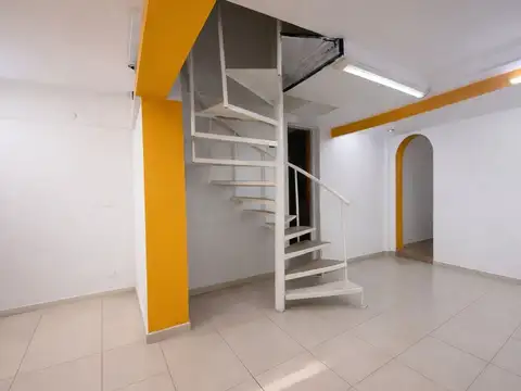 Local en Alquiler 61 años