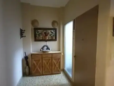 Depto Tipo Casa en Venta en Monte Castro, USD 320.000