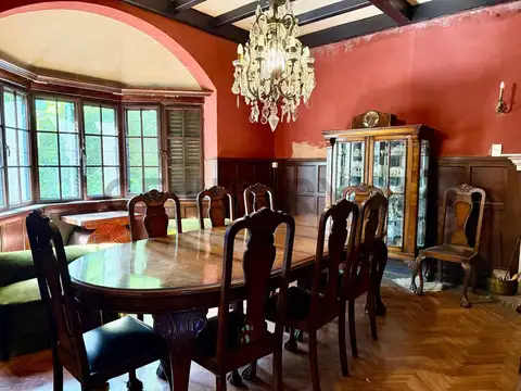 Casa estilo ingles en la mejor zona de La Lucila.  Ideal Restaurant, casa de té, clínica estética, s