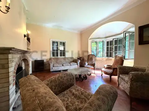 Casa 6 ambientes con 1 baño