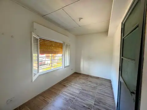 Depto Tipo Casa en Alquiler en Haedo, $ 850.000