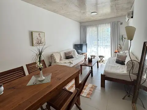 Departamento en Alquiler en Funes, $ 850.000