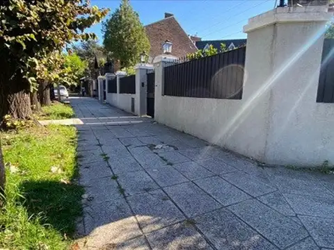 Terreno de 905 m² en venta en Haedo