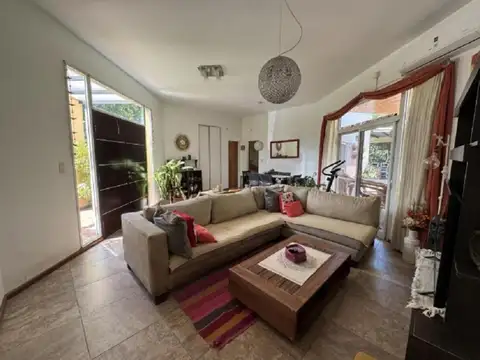 Casa en Venta en El Recodo con Pileta