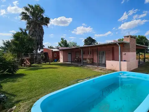 Casa en Venta con 2 cocheras
