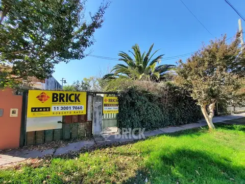 CASA EN LOTE PROPIO DE 11X29 METROS EN KELLERTAS AL 100 - 314 M2 GRAN JARDIN AL FRENTE TODO SOL