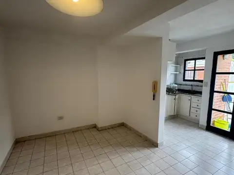 Juramento 400, Piso 5