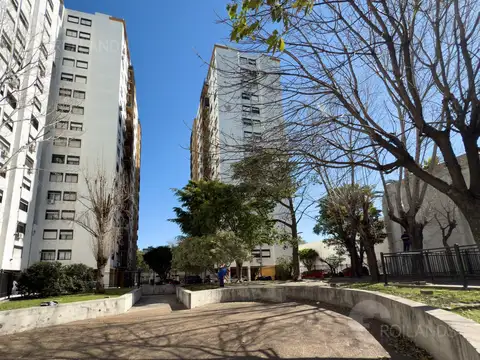 Departamento 4 ambientes con cochera en Villa Luro