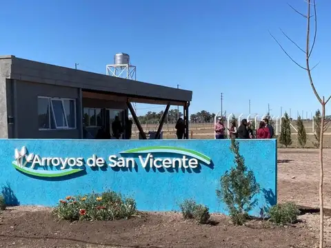 "ARROYOS DE SAN VICENTE" - Lote