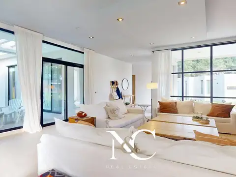 Casa en venta en Costa Esmeralda Fondo libre al bosque