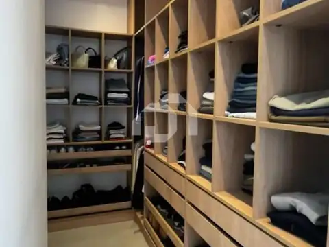 Casa en venta en San Sebastian 100