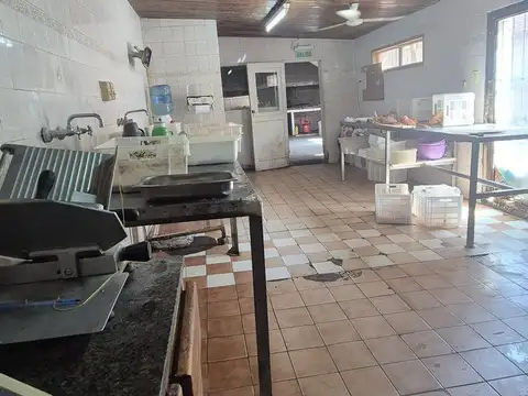 VENTA LOCAL COMERCIAL+DEPOSITO+CASA MIXTA