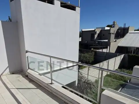 VENTA PH 2 DORMITORIOS EN B° PIZZURNO RAFAELA