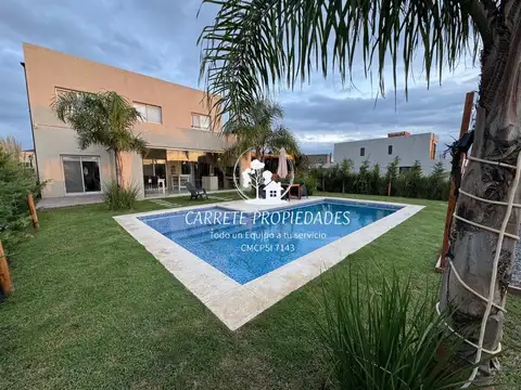 Casa en venta 4 amb. Pileta, Cochera y lote interno. Pilar del Este  Santa Lucia
