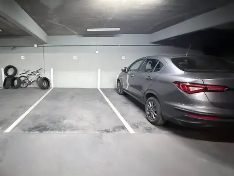 VENDE ESPACIO GUARDA COCHE SUBSUELO - PATERNAL
