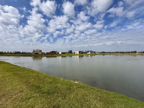 Terreno en Venta de 649,0 m2