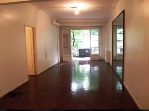 DEPARTAMENTO EN VENTA DE 3 AMBIENTES EN BARRIO NORTE DE CATEGORIA OPORTUNIDAD