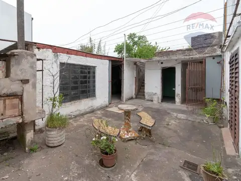 Casa 3 dormitorios en Venta en Berisso con Taller