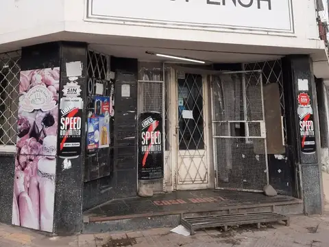 Carlos Pellegrini y Entre Rios 100