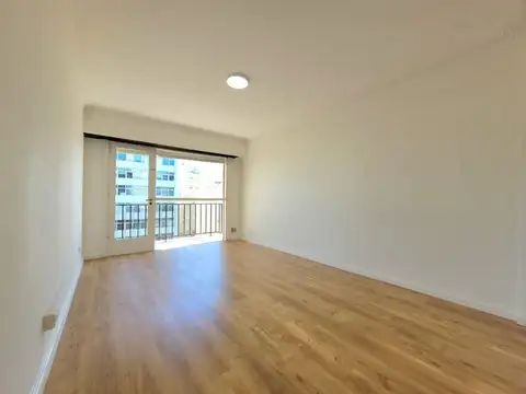 Hermoso departamento parcialmnte reciclado.