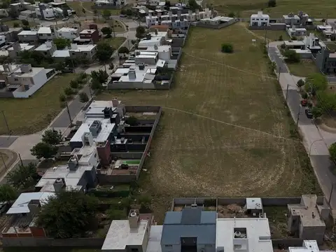 LOTE EN VENTA VALLE CERCANO - EL RECREO. APTO 12 DUPLEX