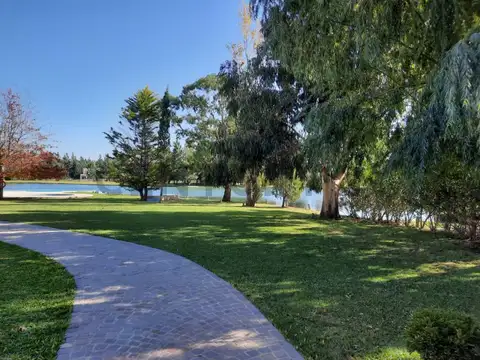 Terreno en Venta en Club Miralagos, USD 40.000