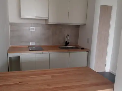 Departamento en Alquiler en Granadero Baigorria, $ 530.000