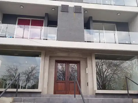 Alquiler | Departamento | 1 Dormitorio | Con Cochera |  Granadero Baigorria | Edificio Amura