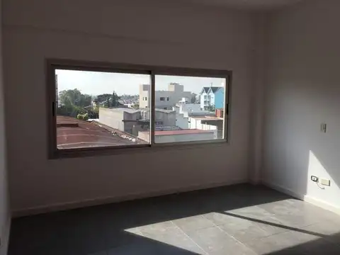 Oficina - Venta - Argentina, La Matanza - Av. Pte.Peron 2700