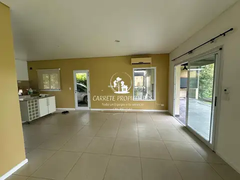 Casa en Venta al Oeste