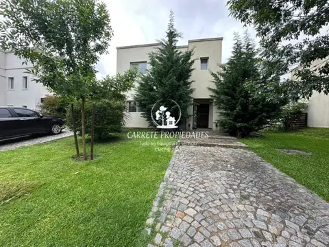 Oportunidad! Casa en venta 4 amb. y pileta. Barrio Santa Guadalupe. Pilar. 100