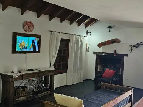 Casa 4 ambientes con 3 baños