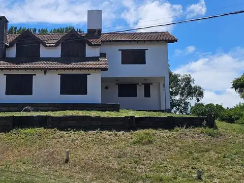 Casa en venta - 3 Dormitorios 3 Baños - Ostende