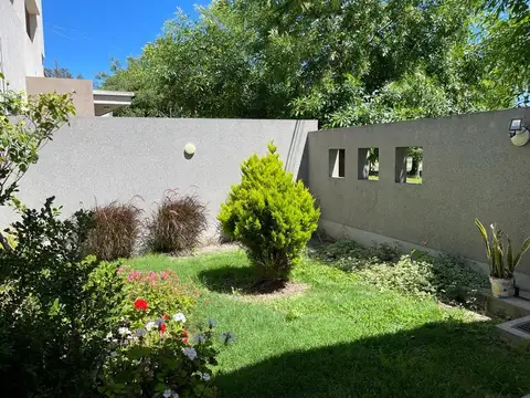 ALQUILER CASA 3 DORMITORIOS GONNET