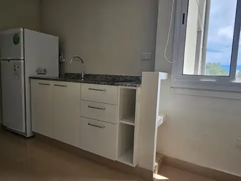 Zona Macrocentro. Calle 12 de Octubre 700