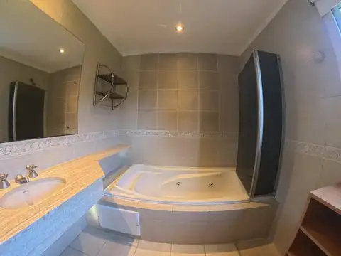 Casa en Venta en La Caballeriza, USD 355.000